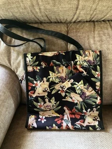 Hawaiian Pinup Girls Purse - Picture 1 of 7