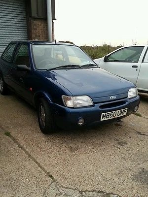 ford fiesta mk3 si 1.6 zetec blue BREAKING mk3.5 3 door orange side repeater - Image 1 of 4