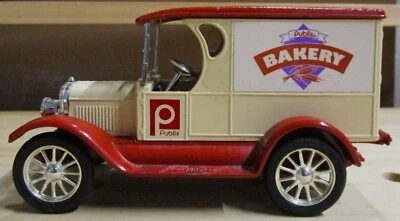 ERTL "Publix Bakery" 1923 Chevy Truck Bank 1:25 - Image 1 of 4
