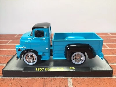 M2 Machines Auto Trucks 1957 Dodge COE R25 14-09 - Image 1 of 4