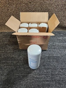 (QTY 6)Donaldson P552100 Lube Filter, Spin-on, Full Flow 1 5/8-12 UN Thread Size - Picture 1 of 7