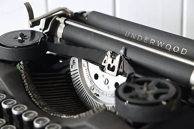 Antique Underwood Portable Typewriter - Excellent Working Condition! - Image 1 of 4