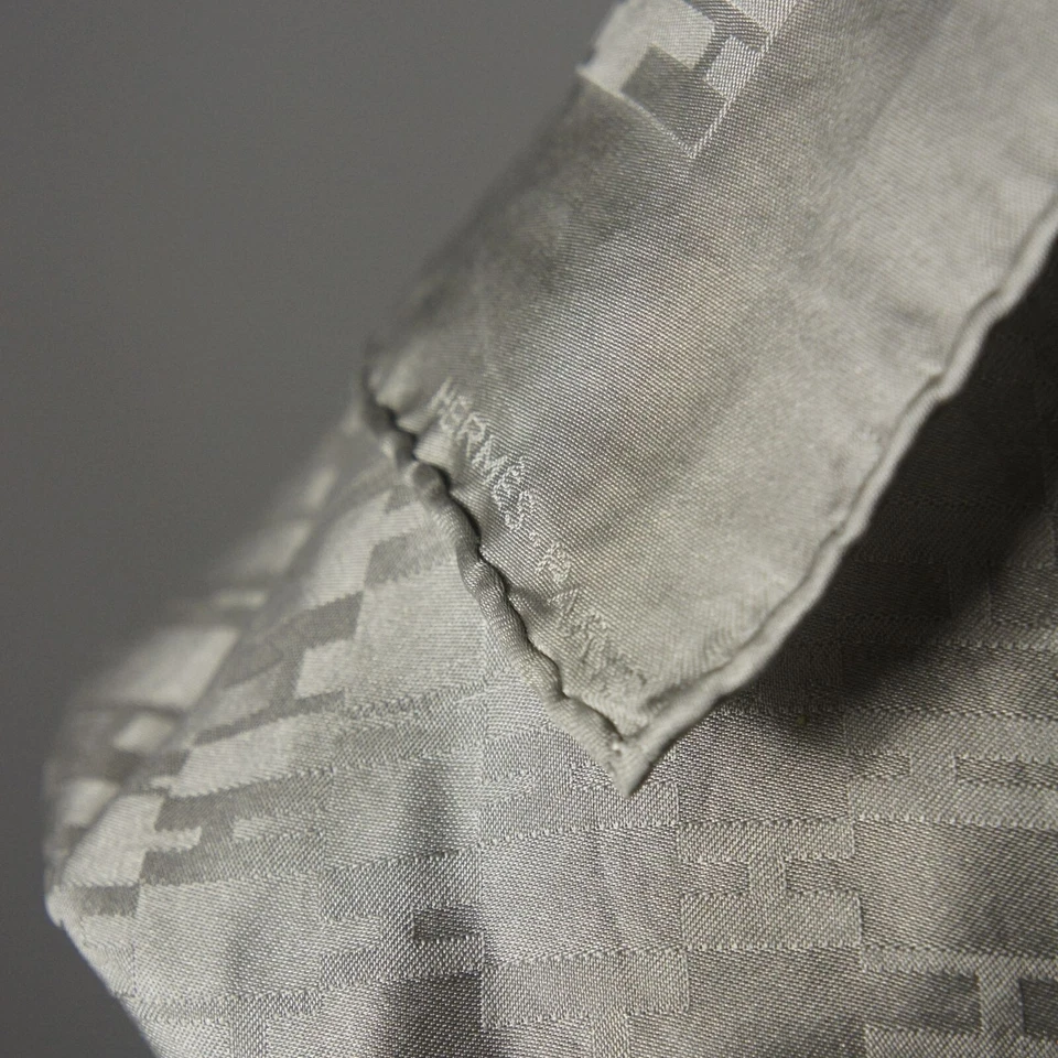 Hermès - Men's Authentic Silk Pocket Square Silver Branded Pattern Grey - 16.5" - Image 1 of 4