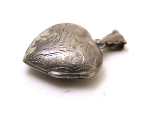 Colgante medallón corazón foto plata esterlina 925 vintage tallado Art Nouveau 4,5 g - Imagen 1 de 5