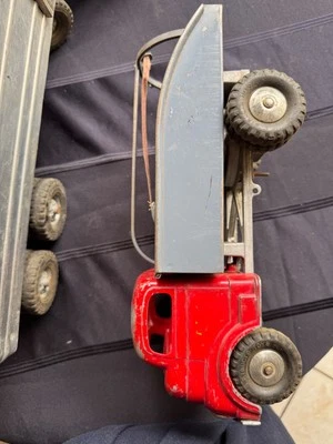 Vintage Structo Toys Garage Towing Truck Pressed Steel Wind Up  - Image 1 of 4