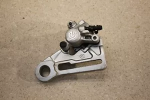 Conjunto de soporte de pinza de freno trasero KTM 125 250 350 450 SXF 2013-2022 5208 S84 - Imagen 1 de 9
