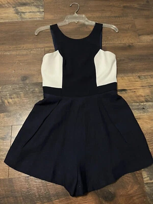 Finders Keepers Navy & White Romper- Size Small - Imagem 1 de 4