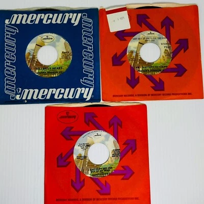 Johnny Rodriguez 45 Singles Record Set Of 3 Hillybilly Heart Am I That Easy To - Image 1 of 4