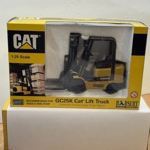 Norscot 1/25 Scale 1999 Cat GC25K Fork Lift Truck #55056 Collectible Die Cast - Picture 1 of 4