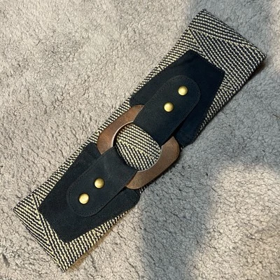 NEW LINEA PELLE ANTHROPOLOGIE Blue Suede Linen Belt M Stretch Wood Snap  Wide - Image 1 of 4