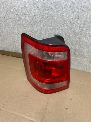 2008 to 2012 Ford Escape Left Driver LH Side Tail Light Oem U6572 DW - Image 1 of 4