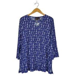 Chico's TRAVELERS PINEAPPLE PASSION Blouse Sz 3 Or 16/18 Blue White Liquid Knit - Picture 1 of 11