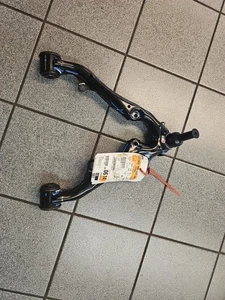 New Genuine GM 84973285 Front Passenger Side Lower Control Arm 2021-25 Silverado - Picture 1 of 6