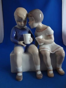 B&G,Bing and Grondahl Porcelain Figurine No.2175,"Unfair Treatment"-Boy &Girl - Bild 1 von 7