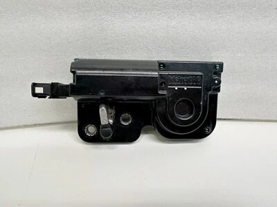 H503213 2003-2010 Porsche Cayenne puerta levadiza bloqueo pestillo golpeador 7L0827511E OEM Foto 1 de 4