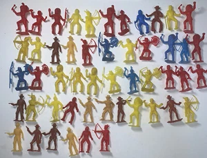 50 Used Vintage Cowboys and Indians Lot Plastic MPC U1 - Bild 1 von 7