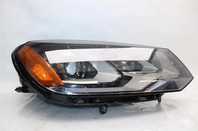 Used Right Headlight Assembly fits: 2013 Volkswagen Touareg xenon HID LED runnin Foto 1 de 4