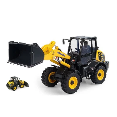 RUSPA KOMATSU WA100M-8 1:50 Universal Hobbies Mezzi Industriali Modellino Nuovo - Immagine 1 di 3