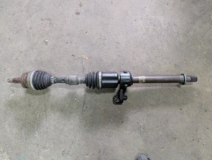 Eje delantero derecho 16-19 KIA OPTIMA 2.0 TURBO OEM - Imagen 1 de 5