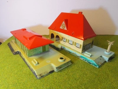 2 H0 Bahnhöfe HWN Wimmer 50er Jahre Blech Nürnberg Eisenbahn Antik - Bild 1 von 4