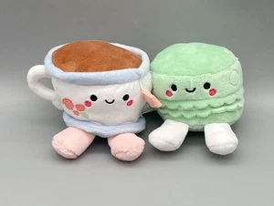 Hallmark Better Together Teetasse und Macaron Cookie Magnet Plüsch Top - Bild 1 von 7