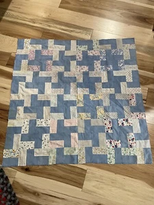 VINTAGE ANTIQUE CRIB BABY QUILT TOP 36 x 36 - Picture 1 of 12