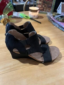 Adrienne Vittadini Sandals Womens 6.5 Telli Ankle Strappy Wedge Black Fabric Zip - Picture 1 of 6
