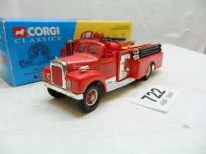 Corgi 1:50 Mack B Series Pumper Malvern Box 52601 - Picture 1 of 7
