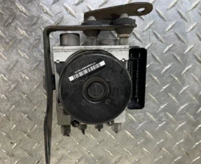 2008 Jeep Grand Cherokee ABS Anti-Lock Brake Pump Control Module Actuator Assy - Image 1 of 4