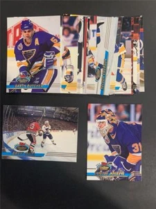 1993-94 Topps Stadium Club St. Louis Blues Team Set 17 Cards - Picture 1 of 1