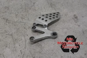 00 01 HONDA CBR929RR CBR 929 ESTRIBA DEL CONDUCTOR IZQUIERDA REPOSAPIÉS TOPE F6 - Imagen 1 de 4