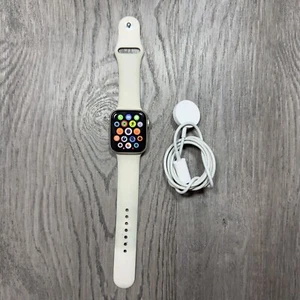 Apple Watch SE 2nd Generation - GPS - 44mm - Starlight - 100% BH - Zdjęcie 1 z 12