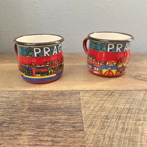 Kaffeetasse Prag Emaillegeschirr Becher rot Prag Kunst mit Häusern Souvenir 2er Set - Bild 1 von 6
