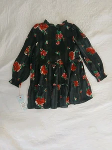 2 CAT & JACK GIRLS FLORAL DRESSES W/ POCKETS, Sz 4/5 - Picture 1 of 3