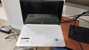 HP 14-dq0052dx White Intel Celeron N4120 Windows 11 Home Laptop 16GB+64GB - Picture 1 of 3