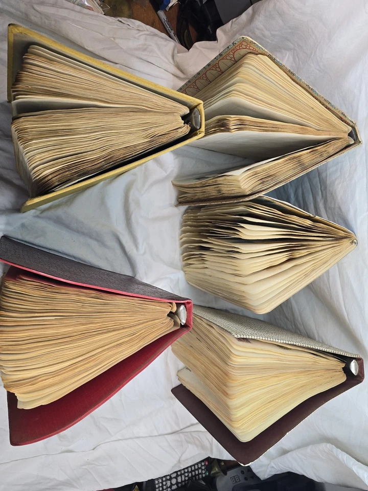 Libros de colección privada de estampillas mundiales masivas más primeros números en álbumes 1000+++ Foto 1 de 4