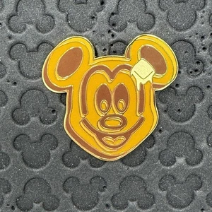 SHDL SDR Shanghai Bakery Food Booster 2019 Mickey Waffle FreeD Disney Pin - Picture 1 of 5