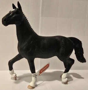 EDEKA - WWF Schleich 2025 - Horse Club Oldenburger Stute - NEU mit Fähnchen - Bild 1 von 1