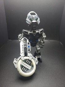LEGO Bionicle 8609 Tehutti Matoran of Metru Nui Complete Figure with Disk