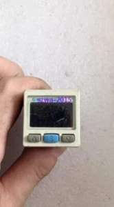 1pcs Used SMC ZSE30A-C6L-N-M #T5 - Bild 1 von 4