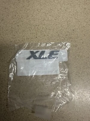 🔥OEM Toyota Sienna 1998-2020 XLE Rear Emblem 75443-08030🔥 - Image 1 of 2