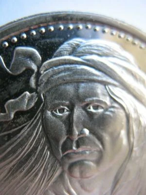 1.OZ MANGUS COLORADO APACHE NATIVE INDIAN TRIBAL NATIONS .925 SILVER COIN+GOLD - Image 1 of 4