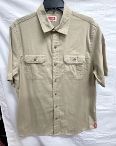 Camisa de campamento Wrangler beige marrón abotonada manga corta mediana - Imagen 1 de 5