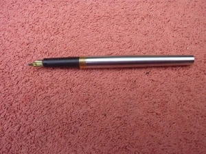 Parker Fountain Pen Stainless with Gold trim. With hide holder. - Picture 1 of 3