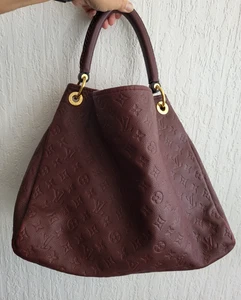 Louis Vuitton Handtasche Artsy Empreinte Bordeaux - Bild 1 von 21