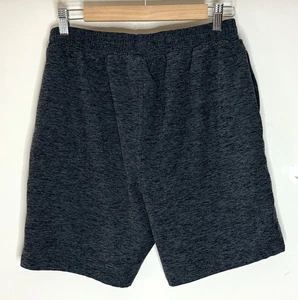 Pantalones cortos deportivos Beyond Yoga para hombre M jaspeados negros suaves entrepierna de 6,5" - Imagen 1 de 3