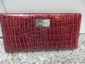 NWT Kenneth Cole Reaction Slim Clutch Wallet Red patent alligator MSRP $50