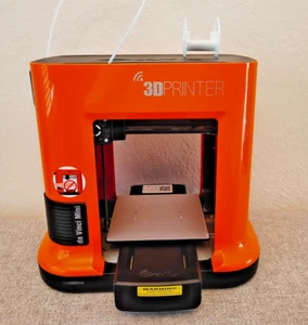 XYZ Da Vinci Mini 3D Printer w/ Power Cord and USB Cord + XYZprinting Smart Tag - Picture 1 of 5