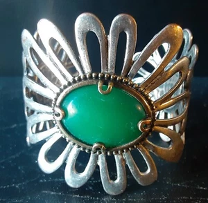 SILVERTONE WIDE CUFF BRACELET LUCKY YOU GREEN STONES - Picture 1 of 6