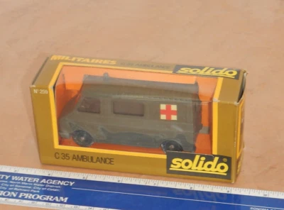 VINTAGE SOLIDO MILITARIES C 35 AMBULANCE NO. 259,, NOS,  MADE IN FRANCE - Image 1 of 4